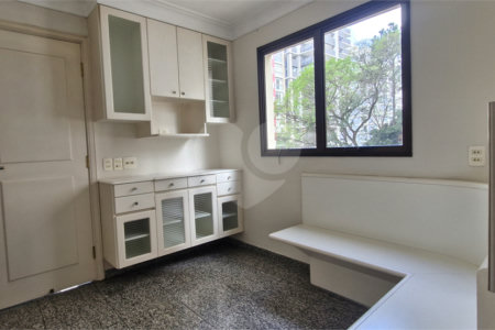 Apartamento à venda com 4 quartos, sendo 3 suítes, em Santa Cecília, São Paulo, SP