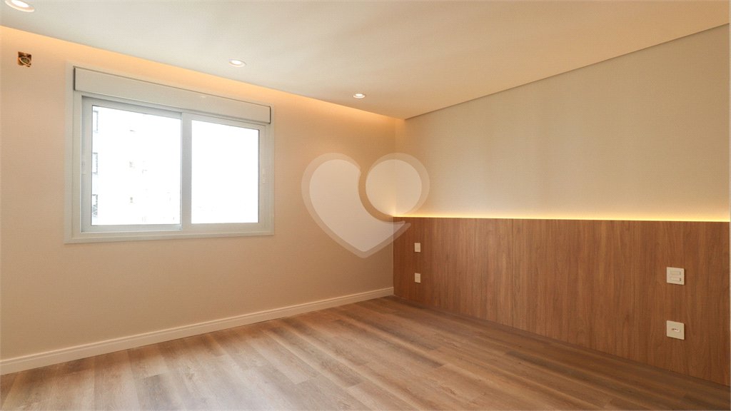 Apartamento à venda com 2 quartos, sendo 1 suíte,  em Vila Uberabinha, São Paulo, SP