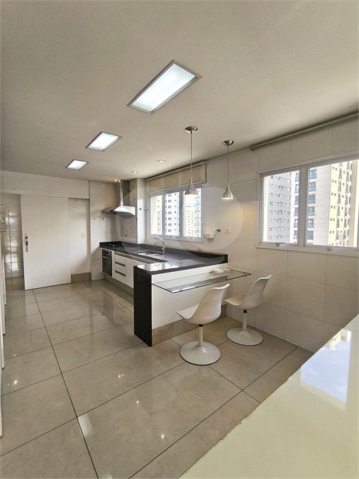 Apartamento à venda com 4 quartos, sendo 3 suítes, em Santana, São Paulo, SP