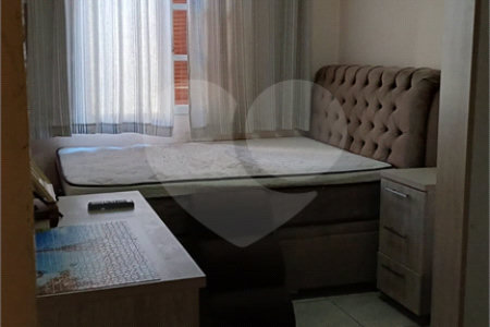 Sobrado à venda com 3 quartos em Vila Giordano, São Paulo, SP