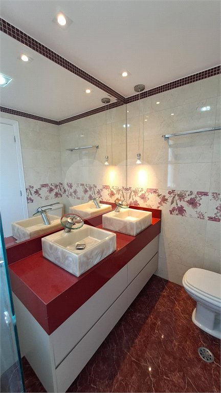 Apartamento à venda com 3 quartos, sendo 1 suíte,  no Centro, São Bernardo do Campo, SP