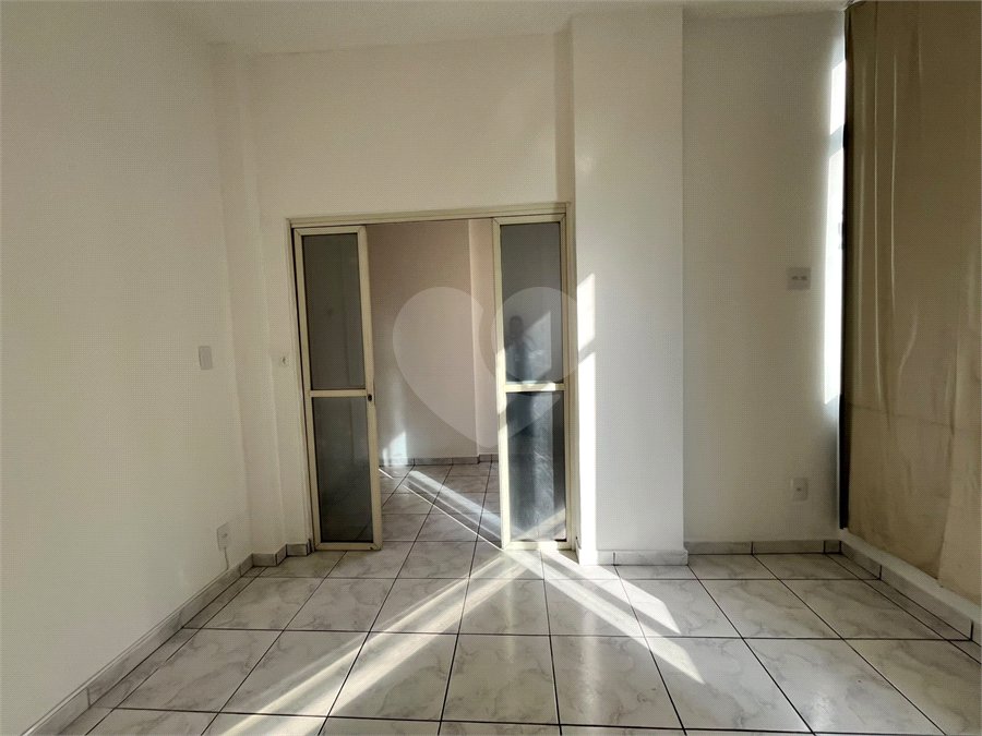 Apartamento à venda ou para alugar com 1 suíte no Centro, Rio de Janeiro, RJ