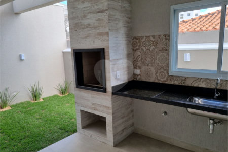 Sobrado à venda com 2 quartos, sendo 1 suíte, em Arujamérica, Arujá, SP
