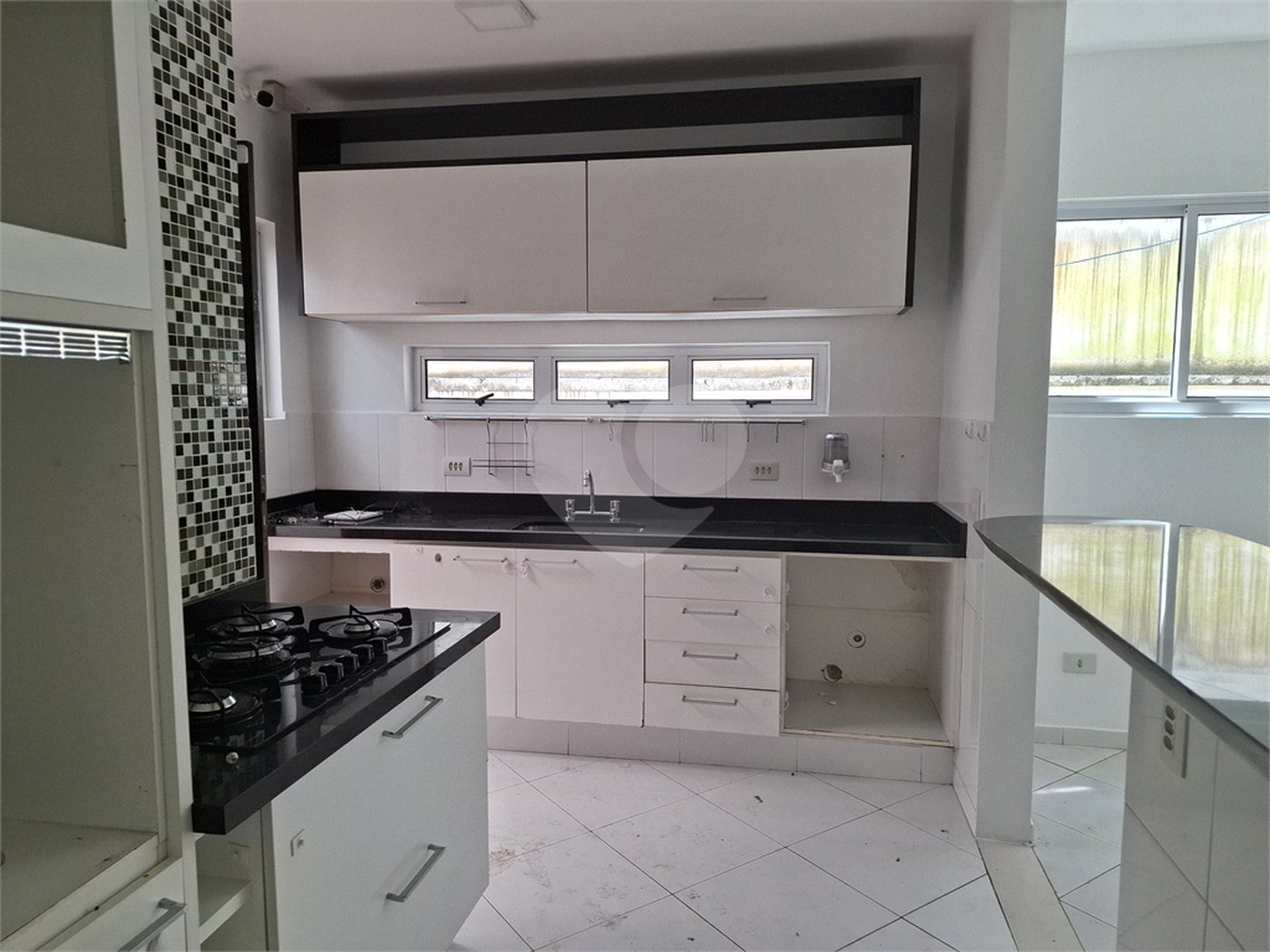 Sobrado à venda com 3 quartos, sendo 1 suíte, em Chácara Santo Antônio, São Paulo, SP