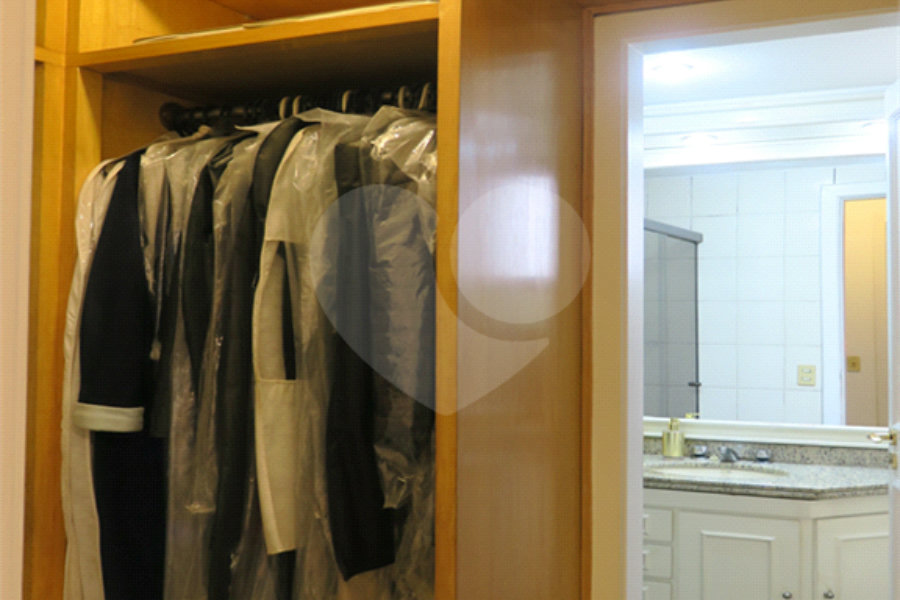 Apartamento à venda com 3 suítes em Morumbi, São Paulo, SP