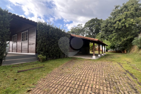 Casa Térrea para alugar com 3 quartos, sendo 1 suíte, em Jardim Estância Brasil, Atibaia, SP