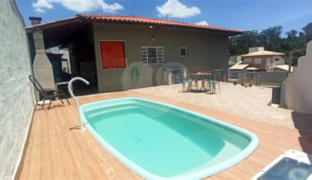 Casa à venda com 3 quartos, sendo 1 suíte,  em Vila Capuava, Valinhos, SP