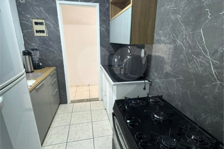 Apartamento à venda com 3 quartos, sendo 1 suíte, no Centro, Cabo Frio, RJ