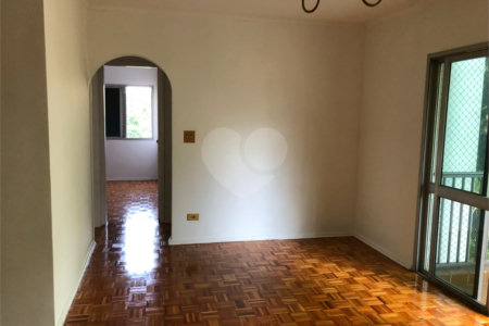 Apartamento à venda com 2 quartos em Santo Amaro, São Paulo, SP
