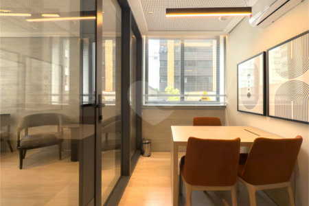 Apartamento à venda com 3 quartos, sendo 1 suíte, em Jardim Paulista, São Paulo, SP