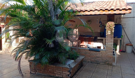 Sobrado à venda com 3 suítes em Jaçanã, São Paulo, SP