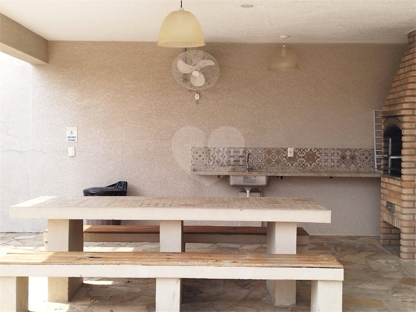 Apartamento à venda com 3 quartos, sendo 1 suíte, em Jardim Nova Era, Salto, SP