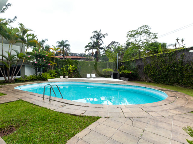 Sobrado à venda com 3 suítes em Jardim Marajoara, São Paulo, SP