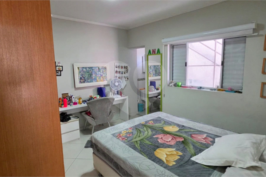 Casa Térrea à venda ou para alugar com 8 quartos, sendo 4 suítes, em Vila Pereira Barreto, São Paulo, SP
