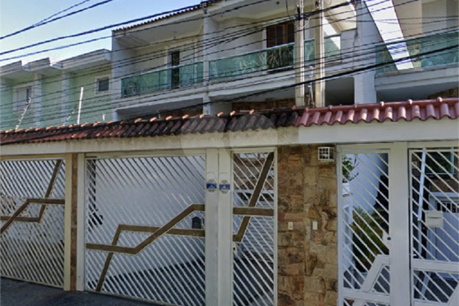 Sobrado à venda com 4 quartos, sendo 3 suítes, em Vila Irmãos Arnoni, São Paulo, SP