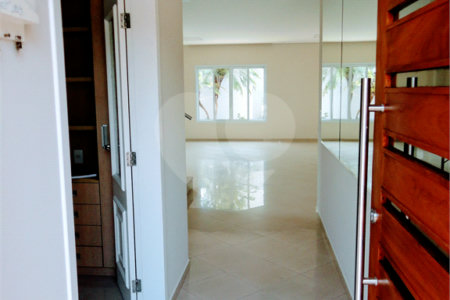 Casa à venda com 3 suítes no condomínio Residencial Jardim América, Vinhedo - SP
