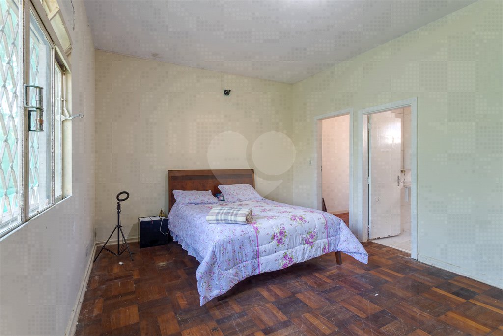Casa Térrea à venda com 4 quartos, sendo 1 suíte, em Jardim Prudência, São Paulo, SP