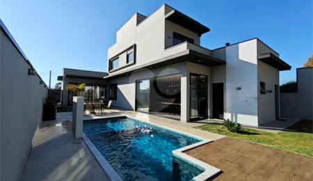 Casa à venda com 3 suítes no condomínio Villa D' Oro, Vinhedo - SP