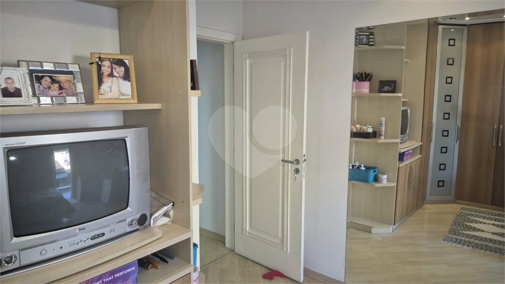 Sobrado à venda com 3 quartos, sendo 1 suíte, em Tremembé, São Paulo, SP