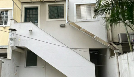 Sobrado à venda com 3 quartos, sendo 1 suíte,  em Vila Lageado, São Paulo, SP