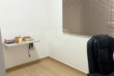 Casa à venda com 3 quartos, sendo 1 suíte, no condomínio Residencial Américo de Figueiredo, Sorocaba - SP