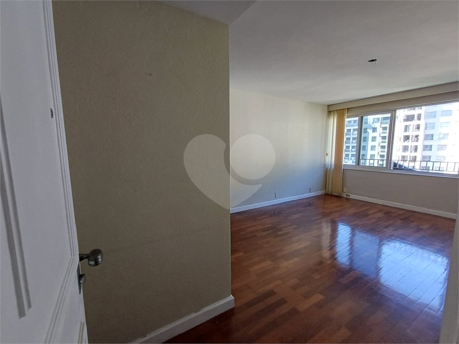 Apartamento à venda com 4 quartos, sendo 1 suíte, em Tijuca, Rio de Janeiro, RJ