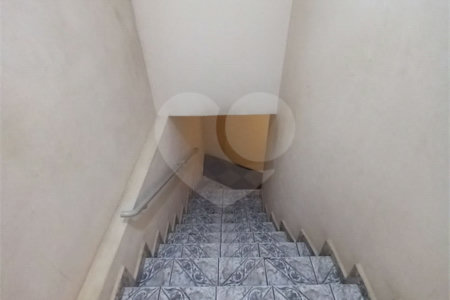 Sobrado com 3 dormitórios.
