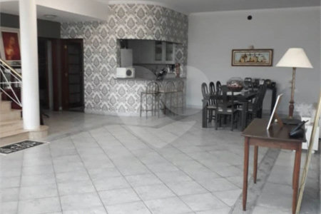 Casa à venda com 5 suítes em Jardim Franca, São Paulo, SP