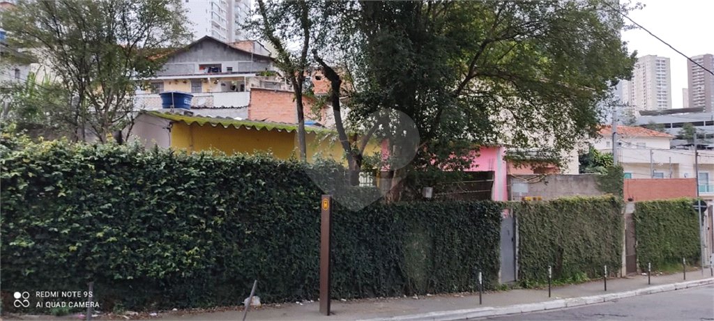 Casa à venda com 3 quartos em Jardim das Palmas, São Paulo, SP