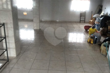 Sobrado à venda com 3 quartos, sendo 1 suíte, em Jardim Suzano, Suzano, SP