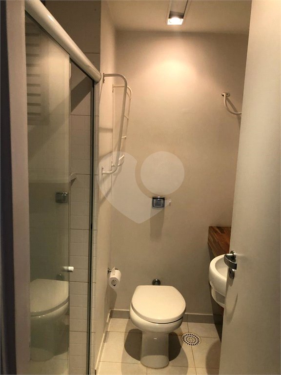 Sala à venda em Vila Suzana, São Paulo, SP