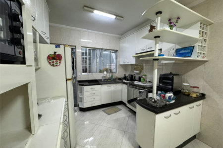 Casa à venda com 3 quartos, sendo 1 suíte,  em Jardim Imperador, Guarulhos, SP