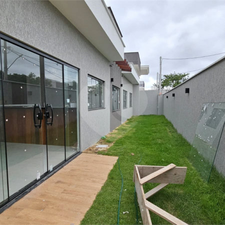 Casa à venda com 3 quartos, sendo 1 suíte, no condomínio Grand Park, Rio de Janeiro - RJ