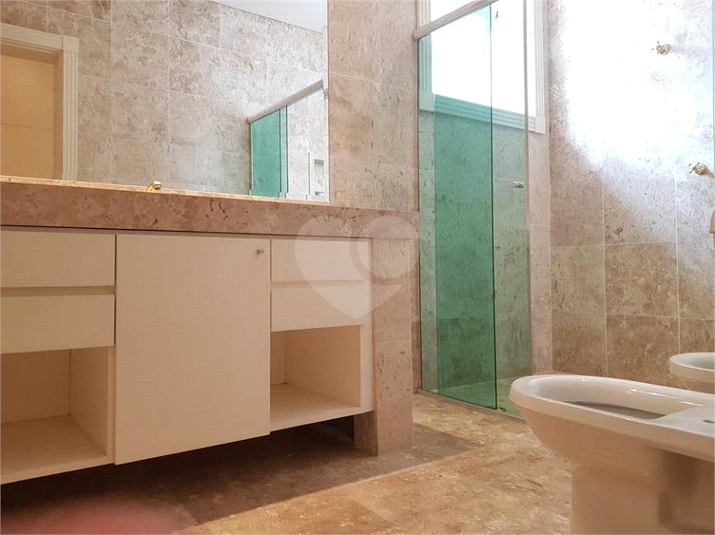 Casa à venda com 4 suítes no condomínio Vilaretto, São Paulo - SP