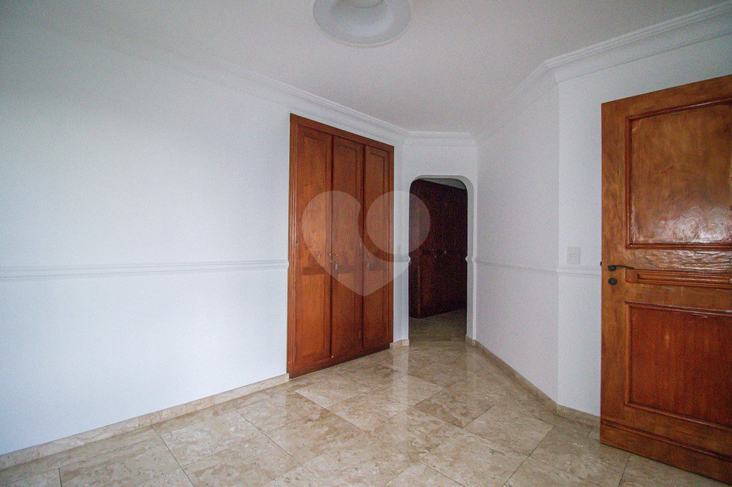 Apartamento à venda com 4 suítes em Jardim Marajoara, São Paulo, SP