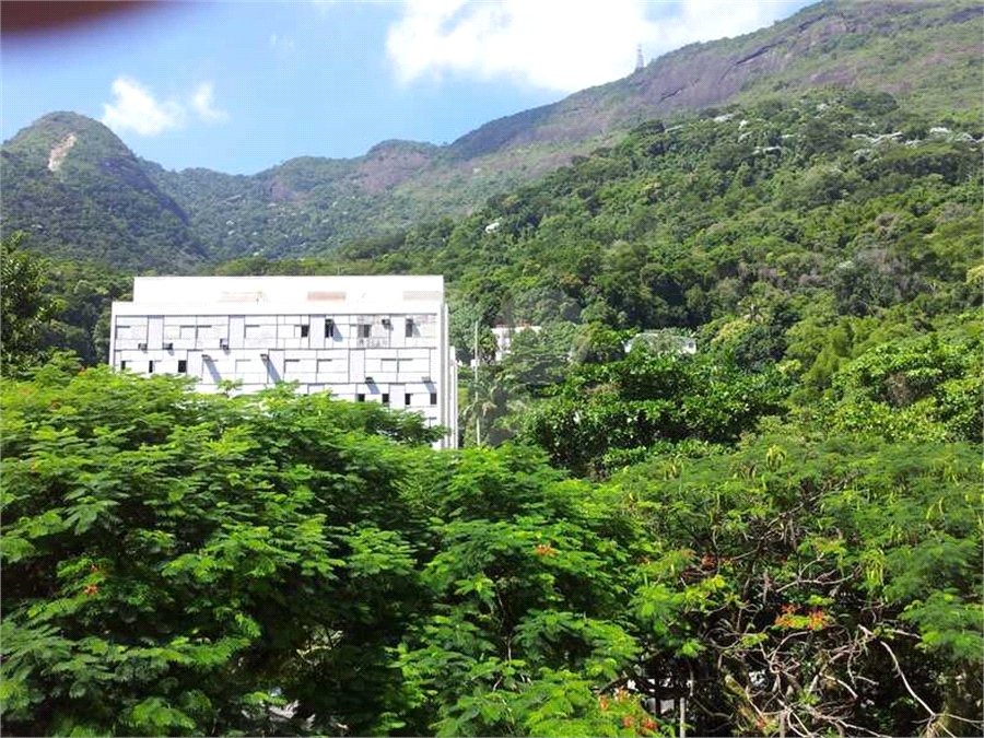 Apartamento à venda com 3 quartos, sendo 1 suíte, em Tijuca, Rio de Janeiro, RJ