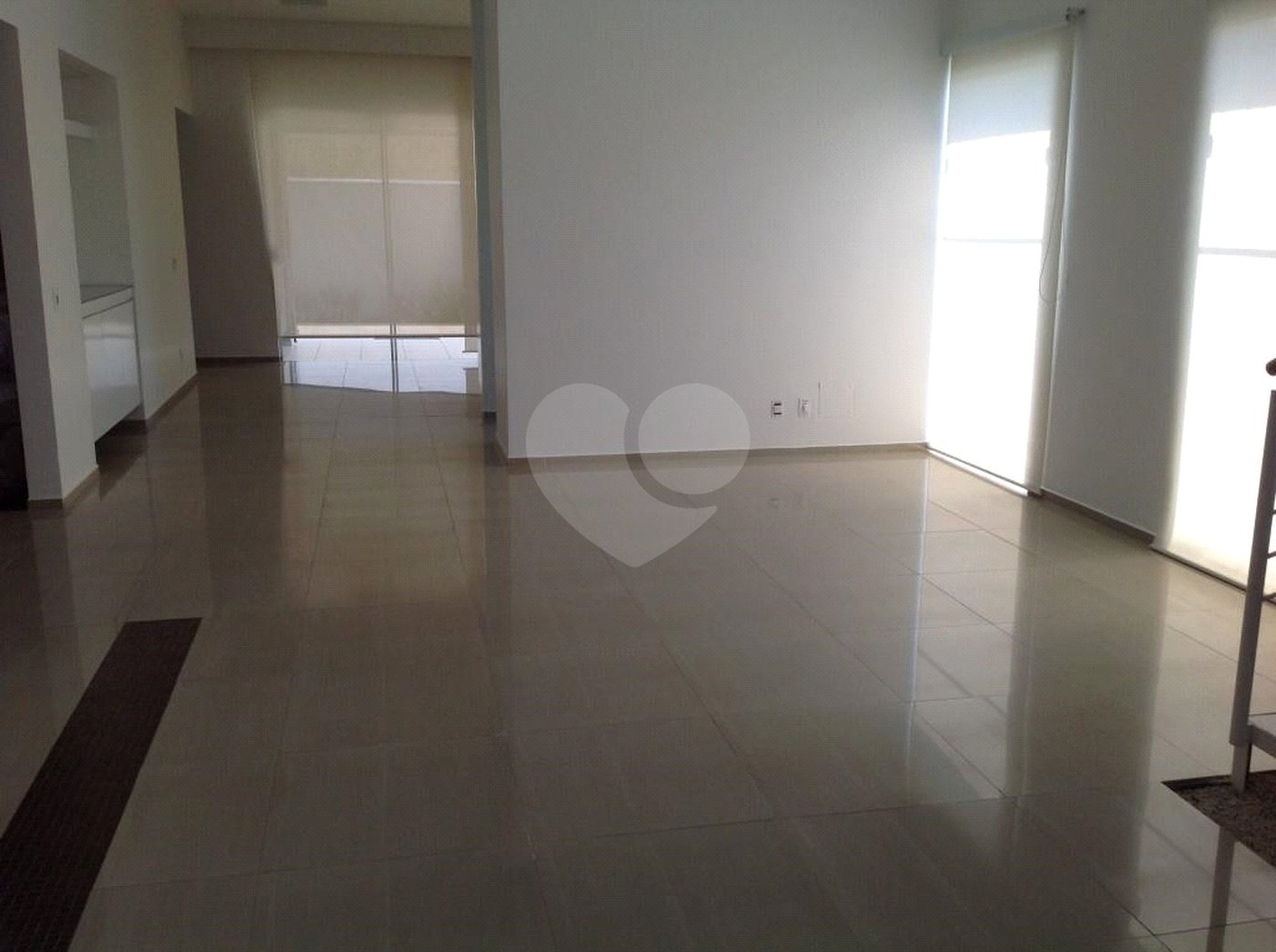 Casa à venda com 3 quartos, sendo 2 suítes,  no condomínio Real Park - Vila Oliveira, Mogi das Cruzes - SP