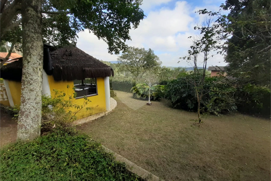 Casa Térrea à venda com 4 quartos, sendo 2 suítes, em Serra da Cantareira, Mairiporã, SP