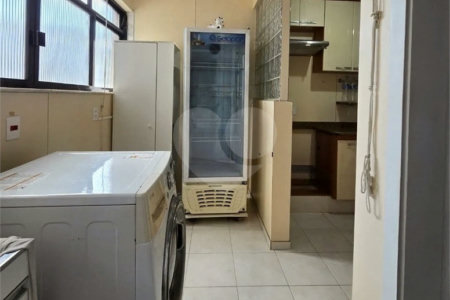 Apartamento à venda com 2 quartos, sendo 1 suíte,  em Laranjeiras, Rio de Janeiro, RJ