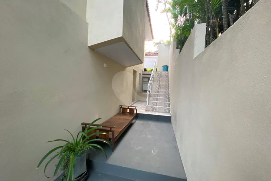 Sobrado à venda com 2 quartos, sendo 1 suíte, em Horto, São Paulo, SP