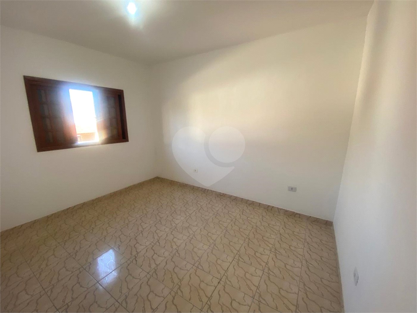 Casa à venda com 3 quartos, sendo 1 suíte,  em Vila Nova Cintra, Mogi das Cruzes, SP