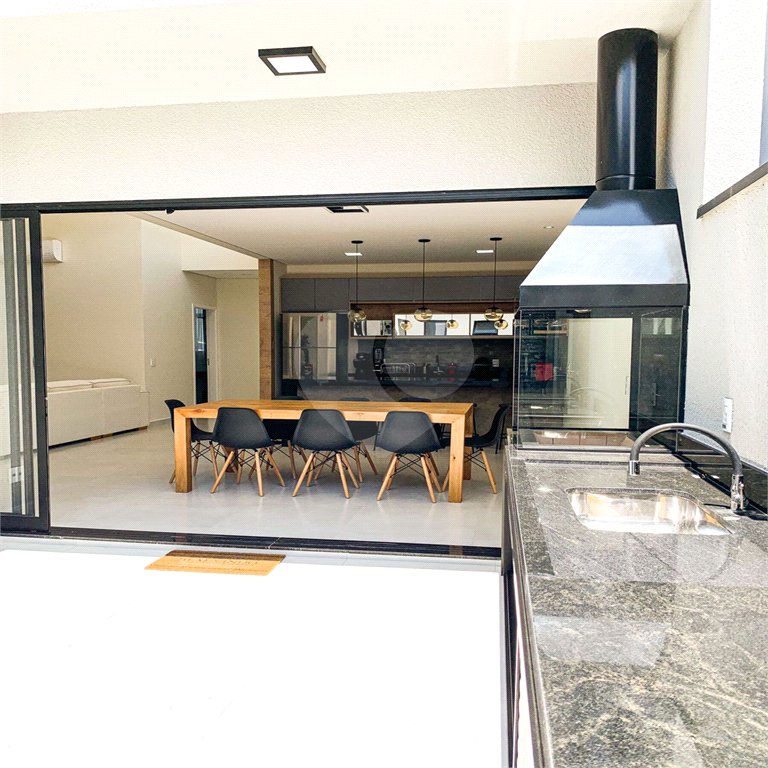 Casa à venda com 3 suítes no condomínio Residencial Mantova, Indaiatuba - SP