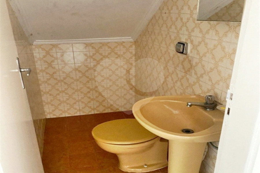 Sobrado à venda com 3 quartos em Jardim Peri, São Paulo, SP