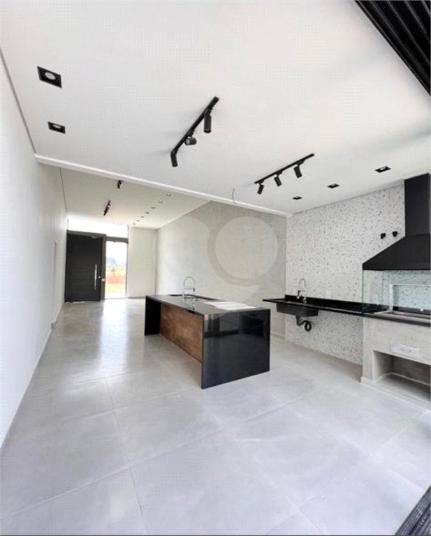Casa à venda com 3 suítes no condomínio Residencial Golden Ville, Itapetininga - SP