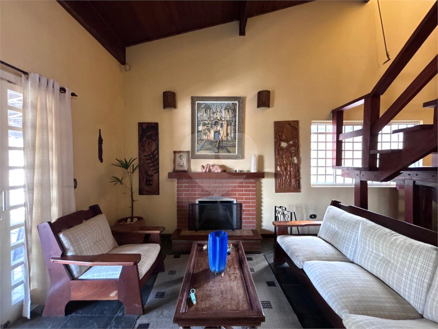 Casa à venda com 5 quartos, sendo 2 suítes,  em Jardim Maristela, Atibaia, SP