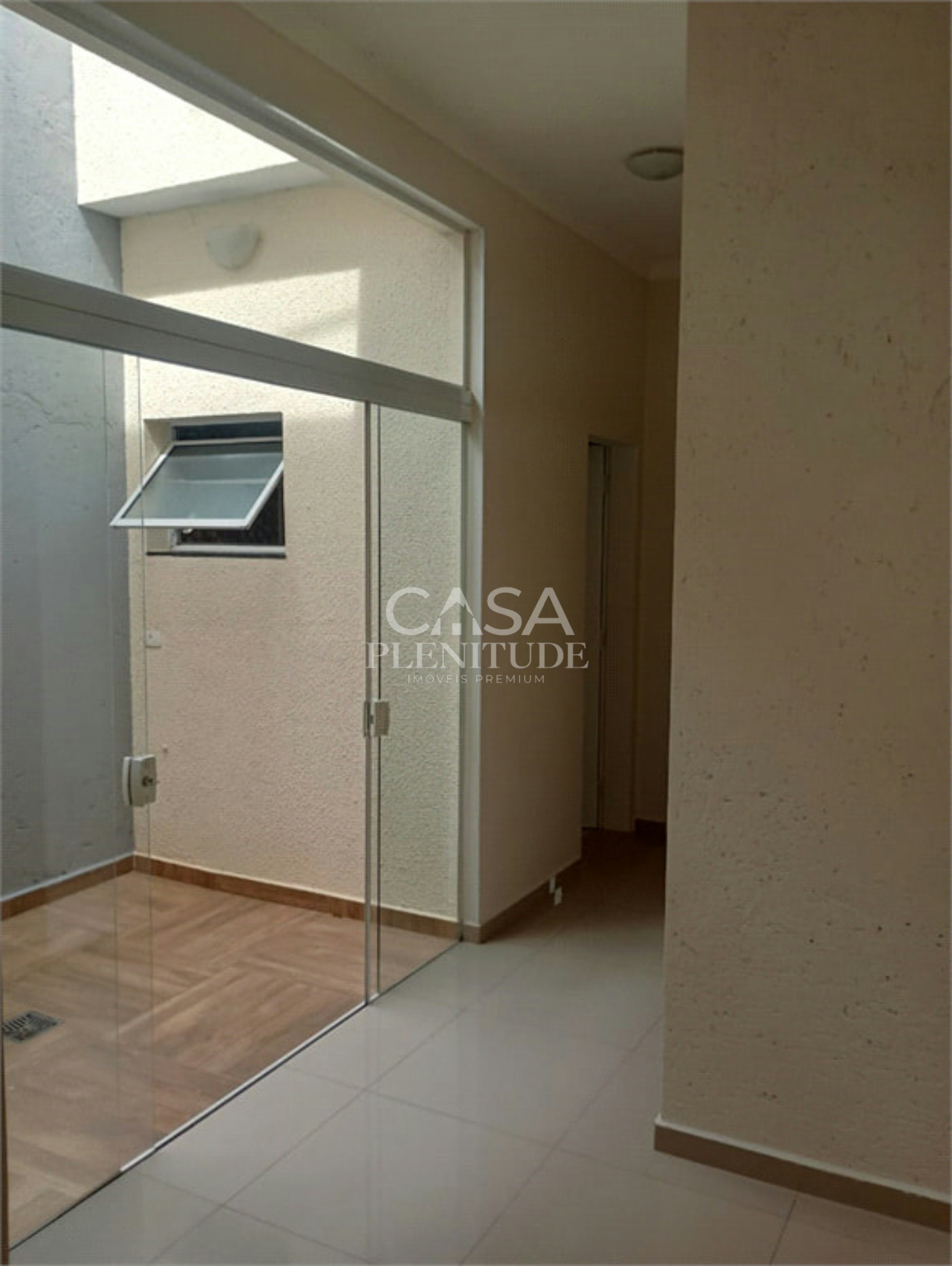 Casa em condomínio à venda com 3 quartos, sendo 1 suíte, em Wanel Ville, Sorocaba, SP