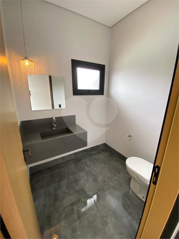 Casa à venda com 4 quartos, sendo 3 suítes,  no condomínio Jardim das Palmeiras, Bragança Paulista - SP