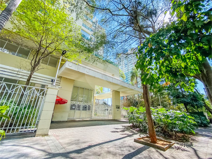 Duplex à venda com 3 suítes em Campo Belo, São Paulo, SP
