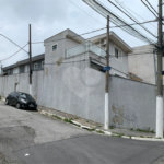 Sobrado à venda com 3 suítes em Vila Nivi, São Paulo, SP