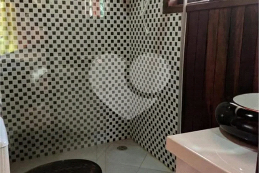 Casa à venda com 6 quartos, sendo 5 suítes,  no condomínio Cinco Lagos, Mairiporã - SP